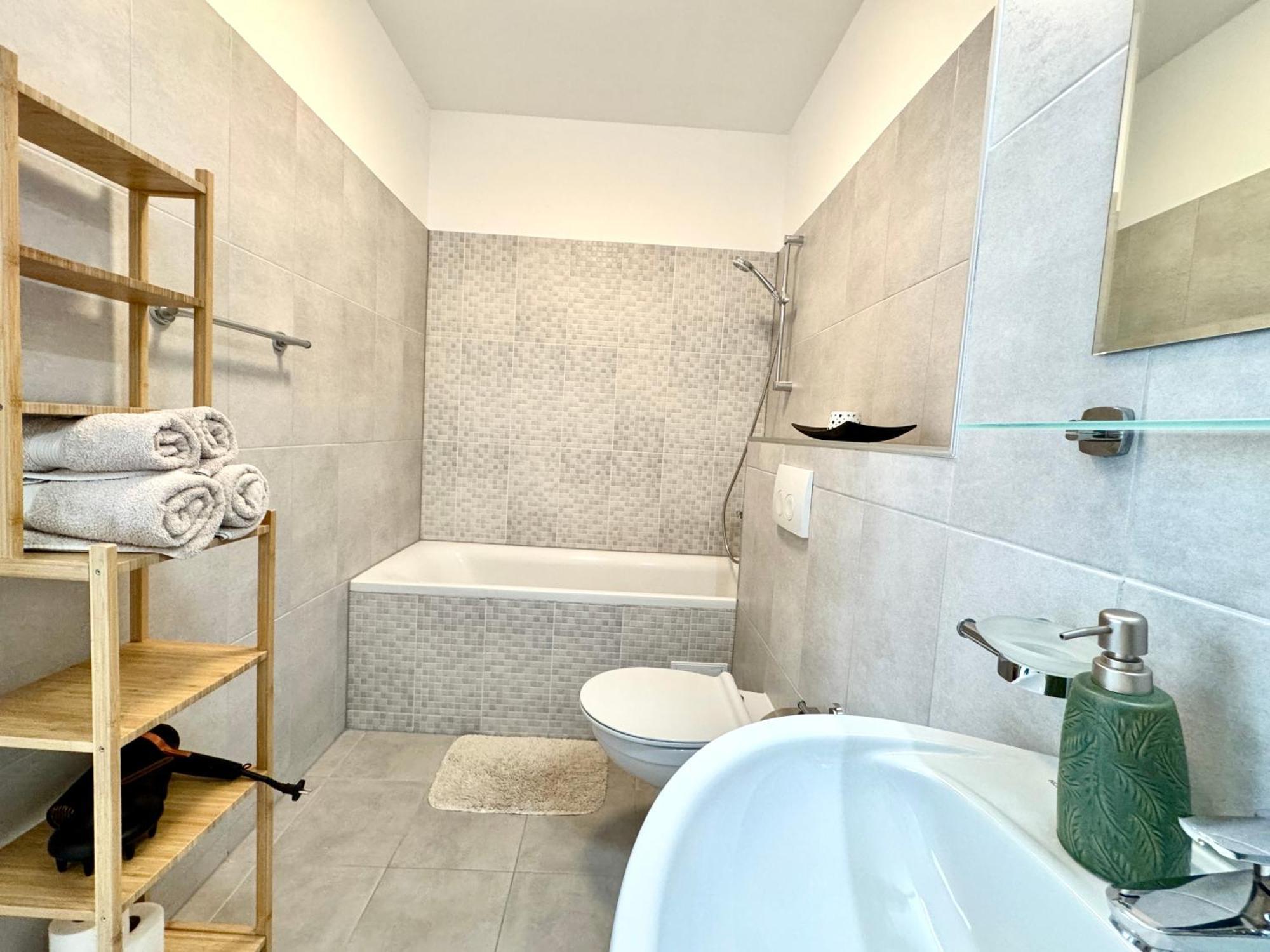 Luca'S Forest Apartment 蒂米什瓦拉 外观 照片